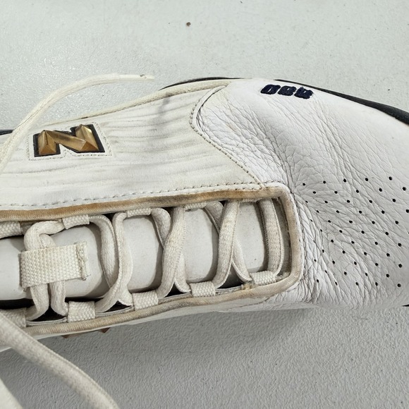 Vintage New Balance 880 Mens White Blue Leather Basketball Shoes Size 10 BB880NV
